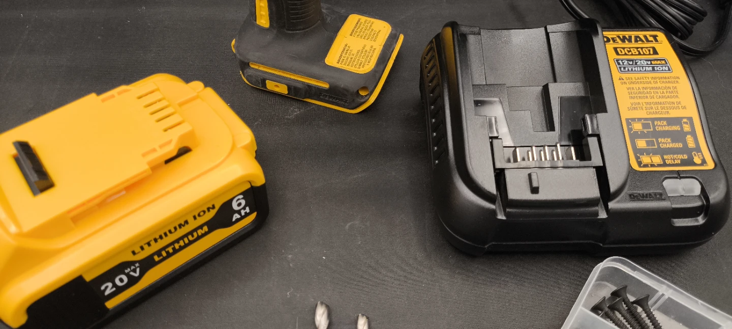 DeWALT DCD777 Drill Driver Kit | 20V 6Ah Battery Charger + Bits - photo 3