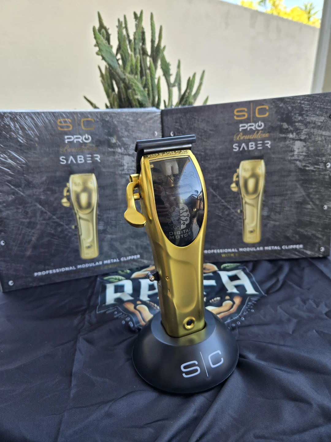 SC Pro Saber Professional Modular Metal Clipper.