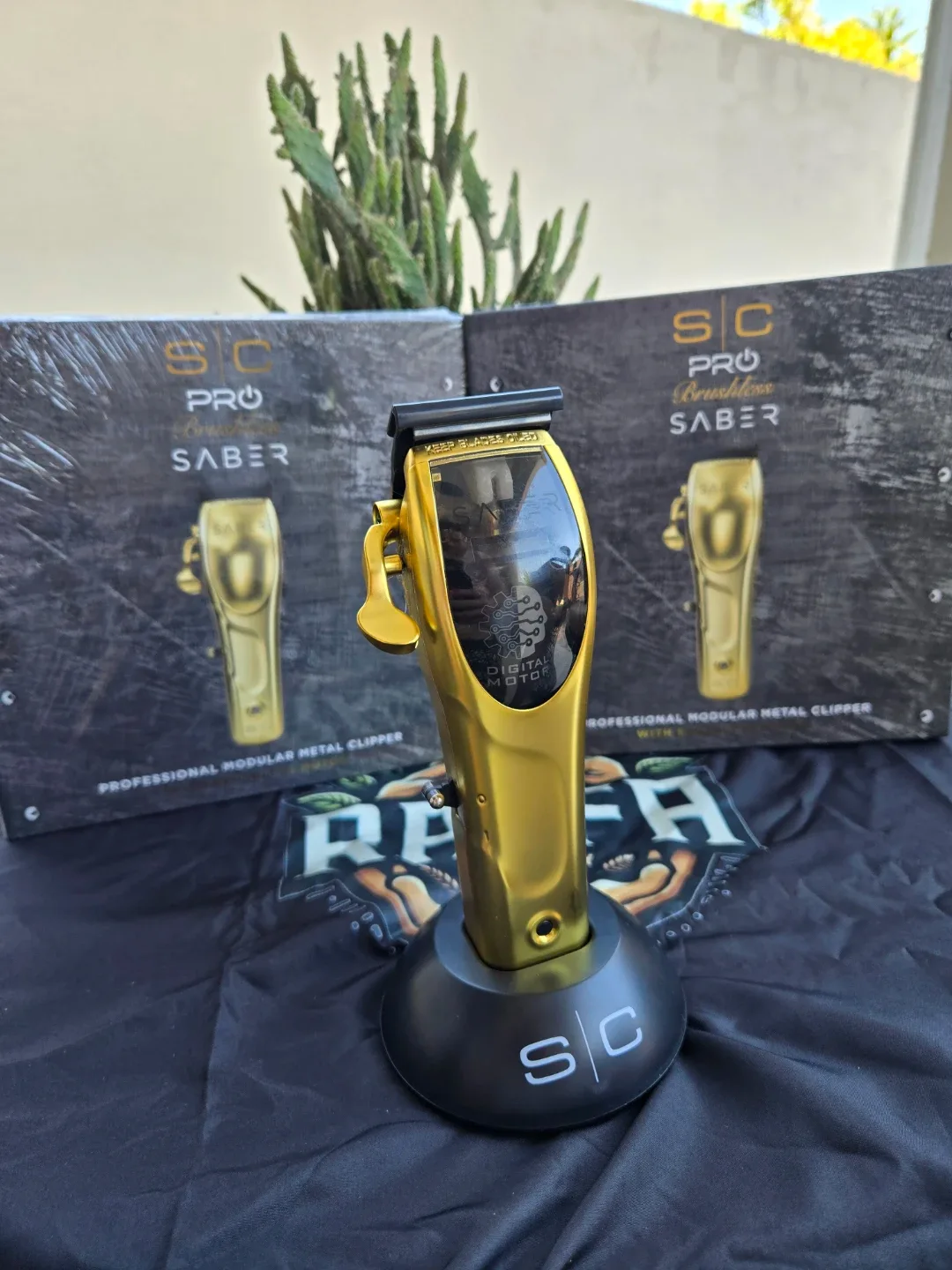 SC Pro Saber Professional Modular Metal Clipper.
