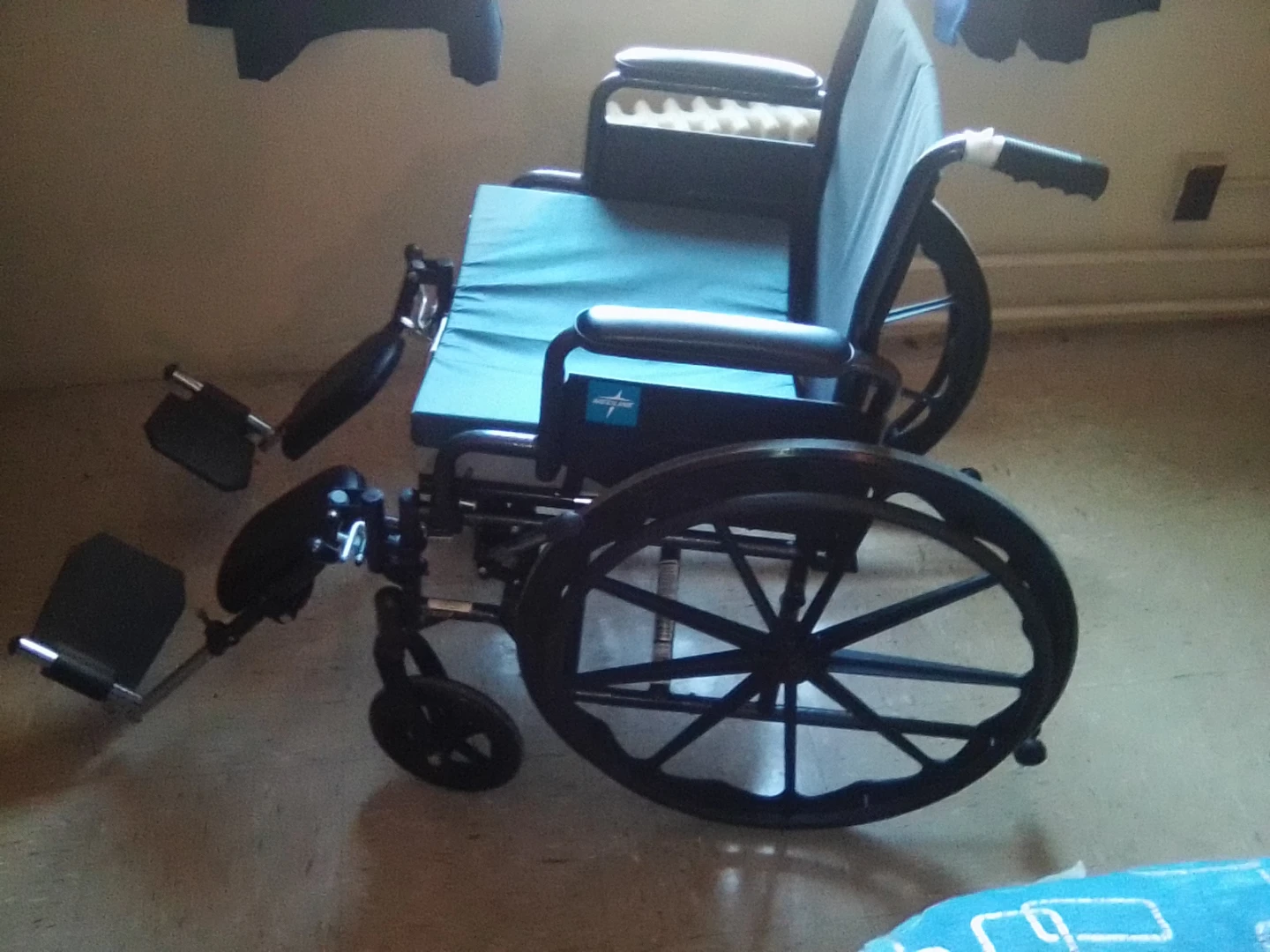 Like new wheel chair
