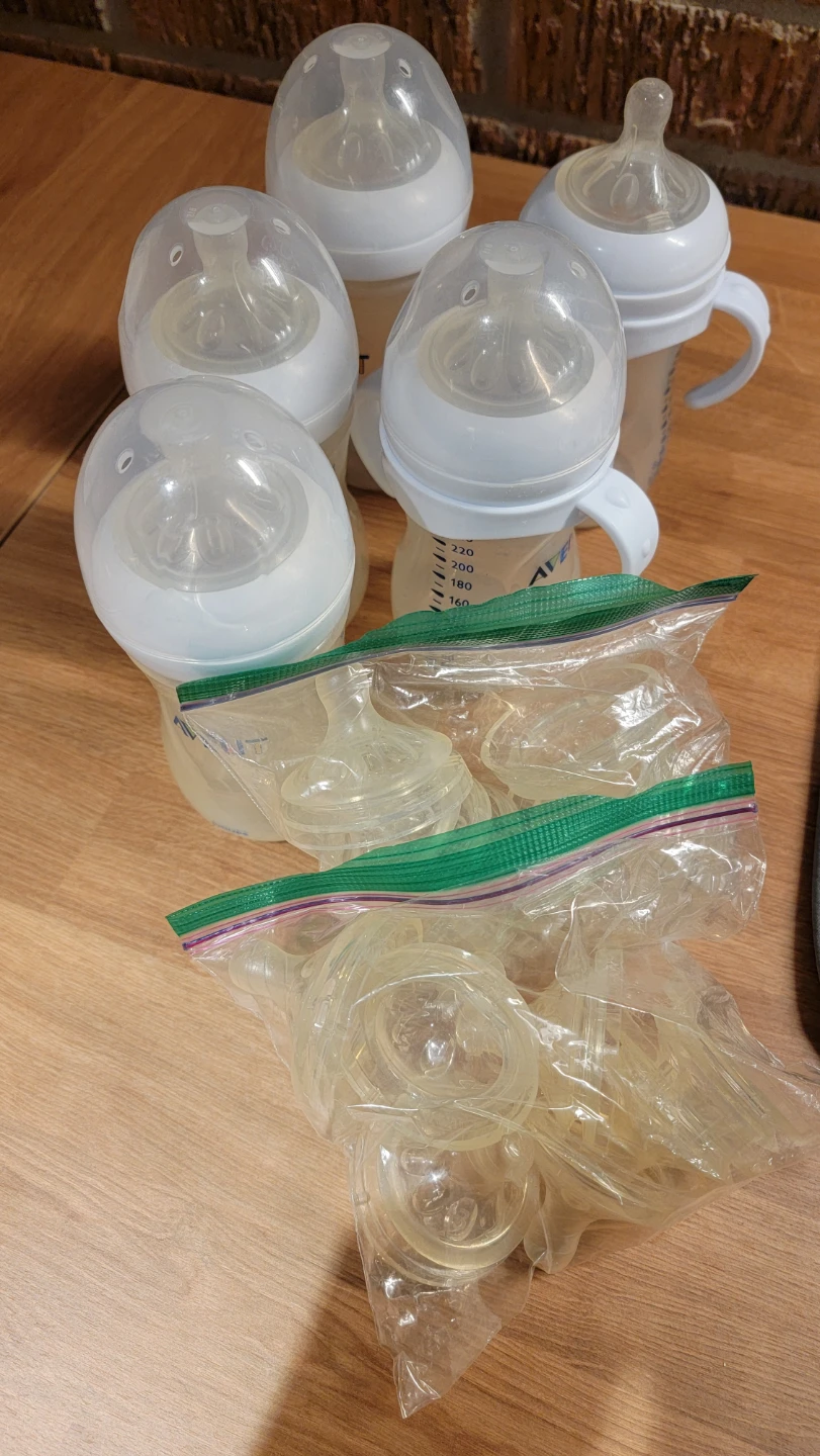 Avent Baby Bottles and Nipples