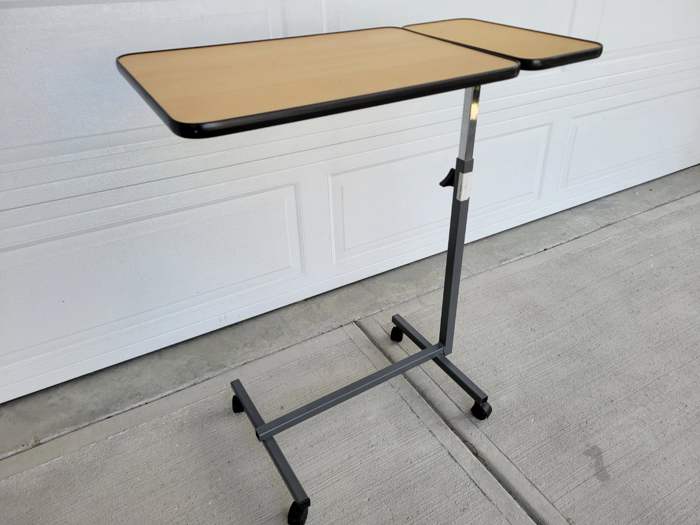 Adjustable Height Over Bed Table. Excellent Condition. - photo 2
