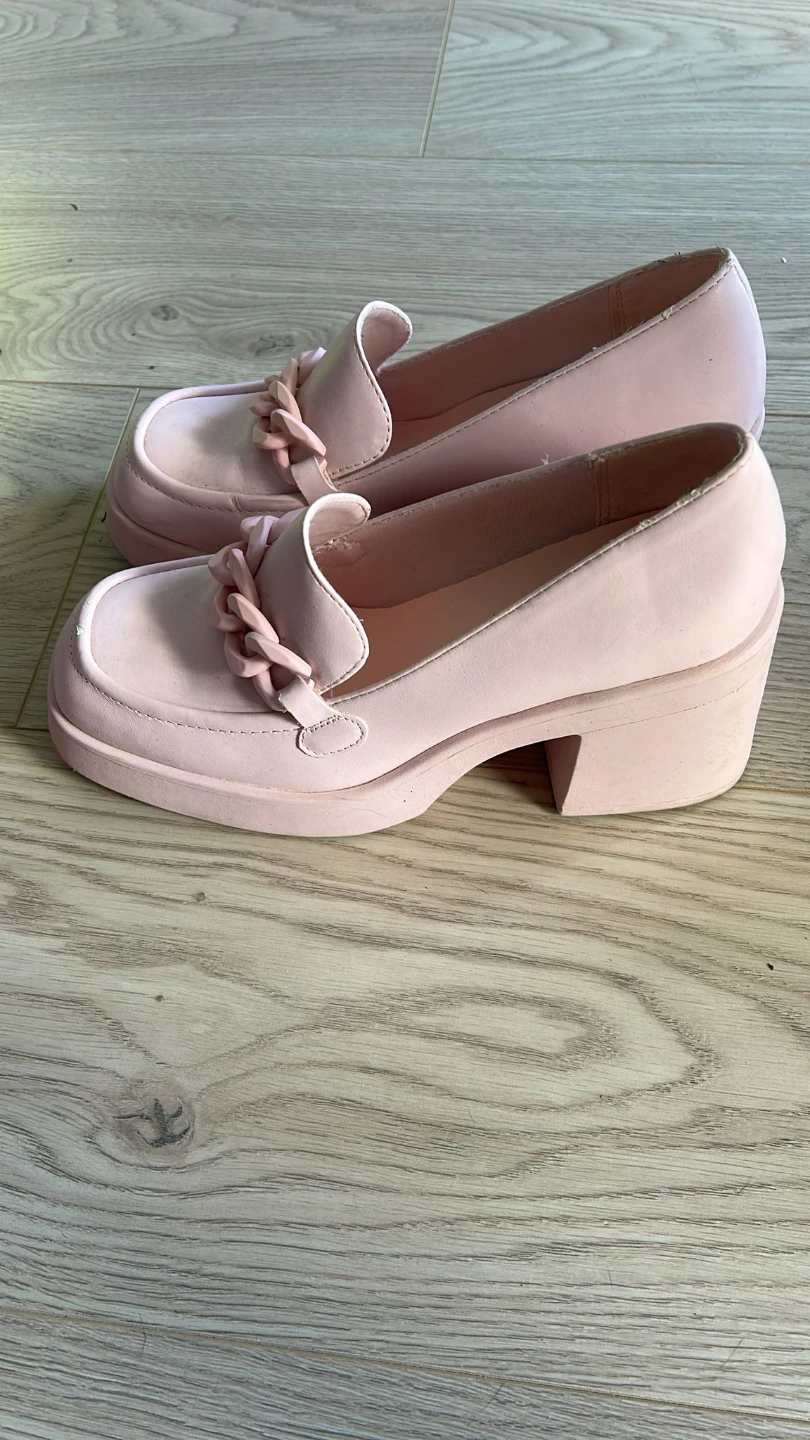 CALL IT SPRING Pink Platform Loafers with Chain Detail - photo 2