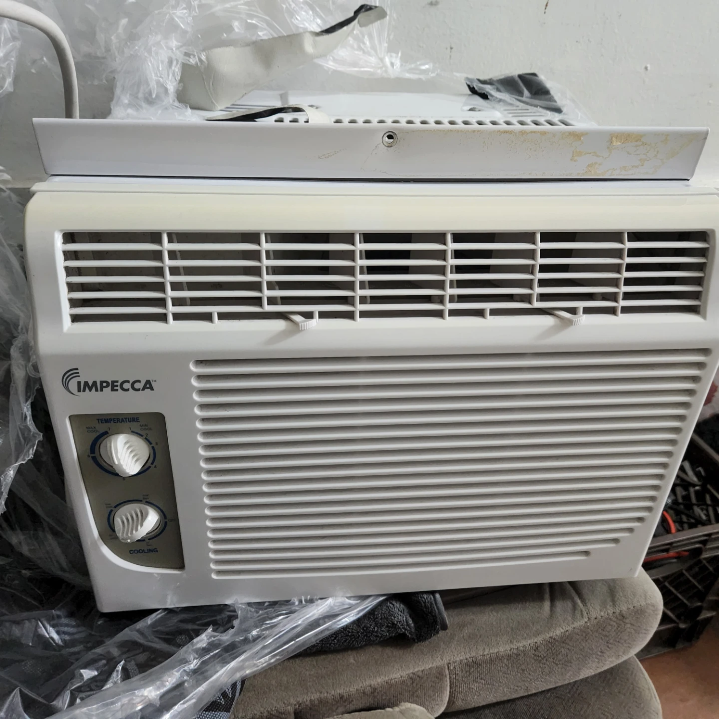 Impecca Window Type Air Conditioner IWA05-KM15