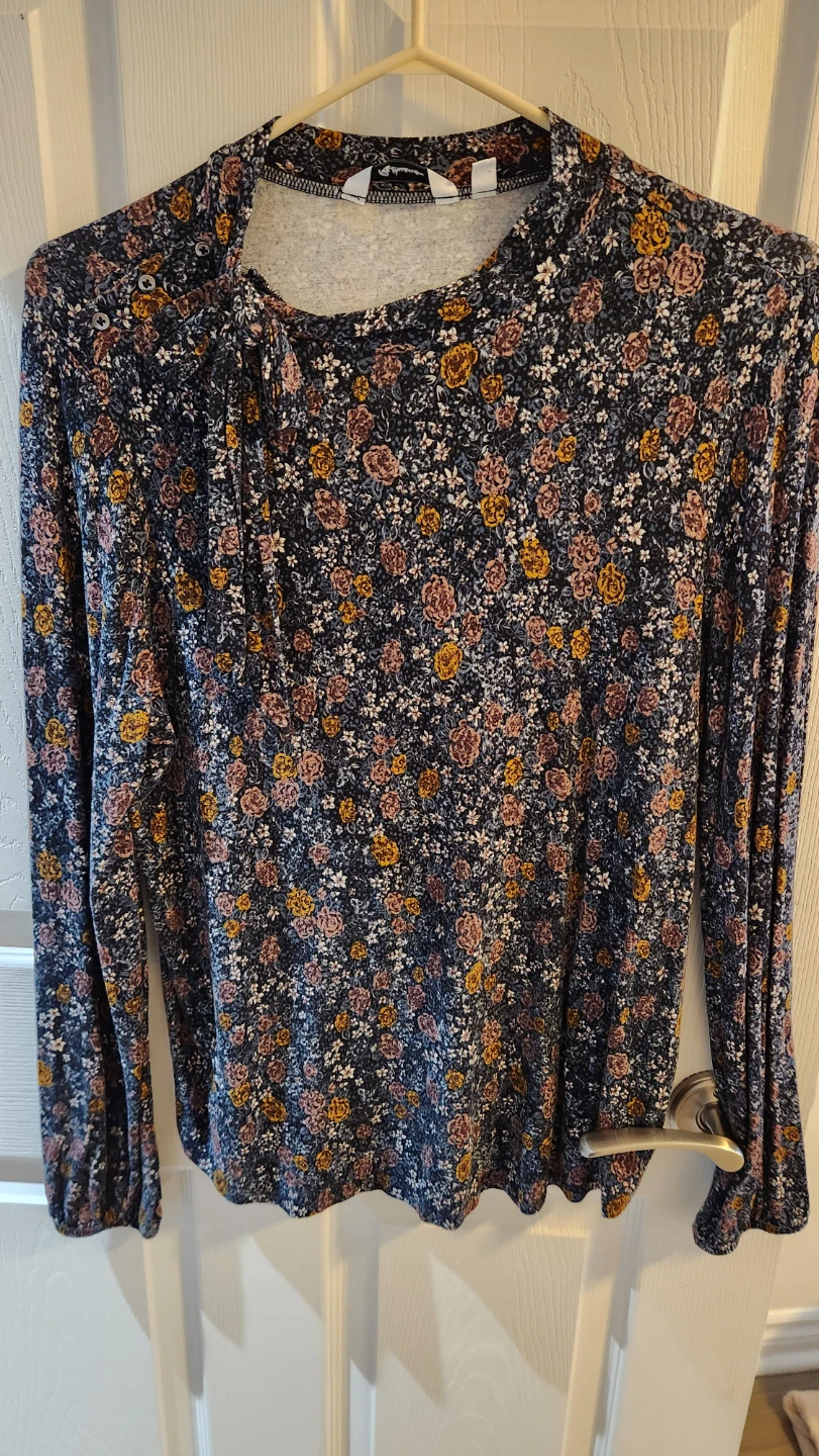 Floral Print Long Sleeve Top - Size M