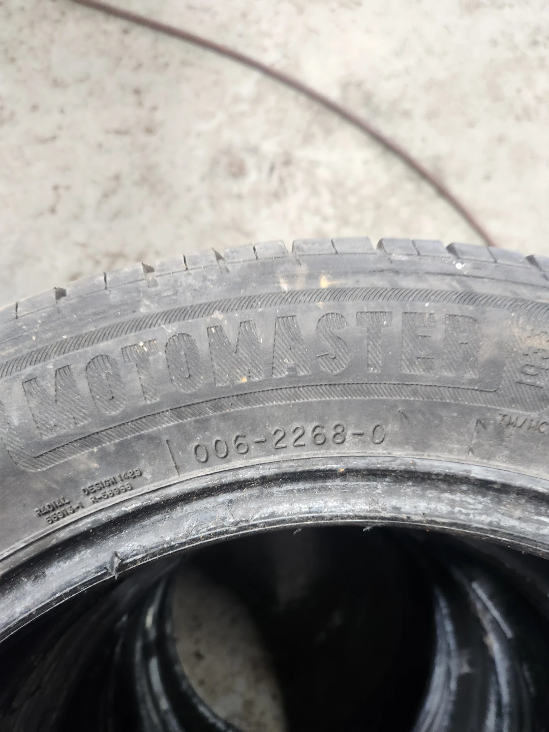 Motomaster Tires 205/55R16 - photo 3