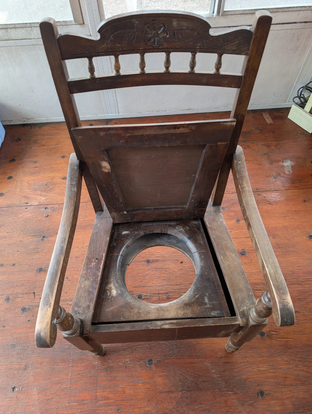 Antique Wooden Chamber Pot Chair - photo 4