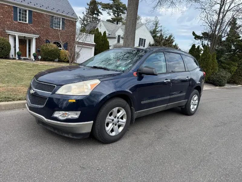 2011 CHEVROLET TRAVERSE AWD