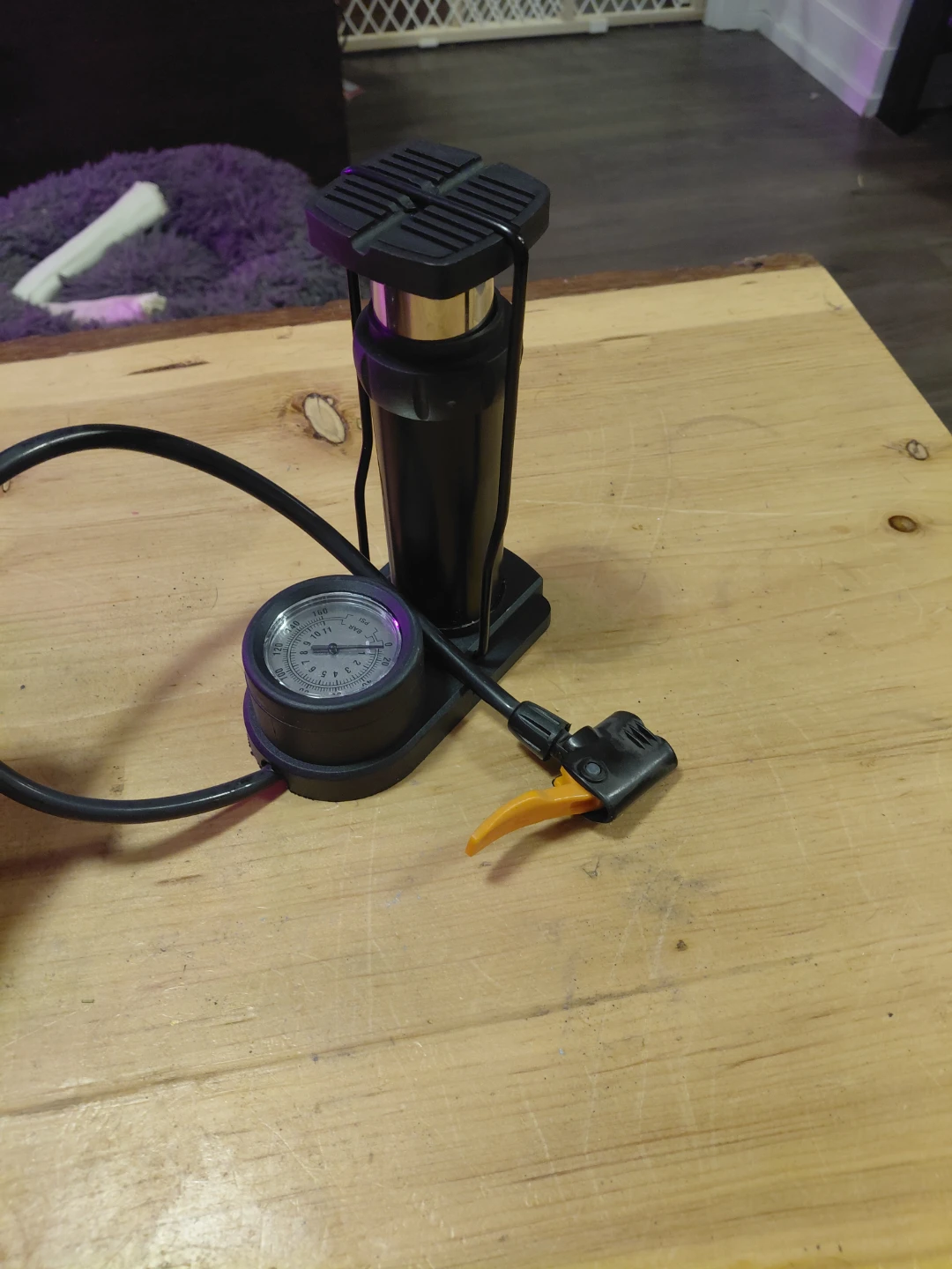 Portable Bike Pump with Gauge