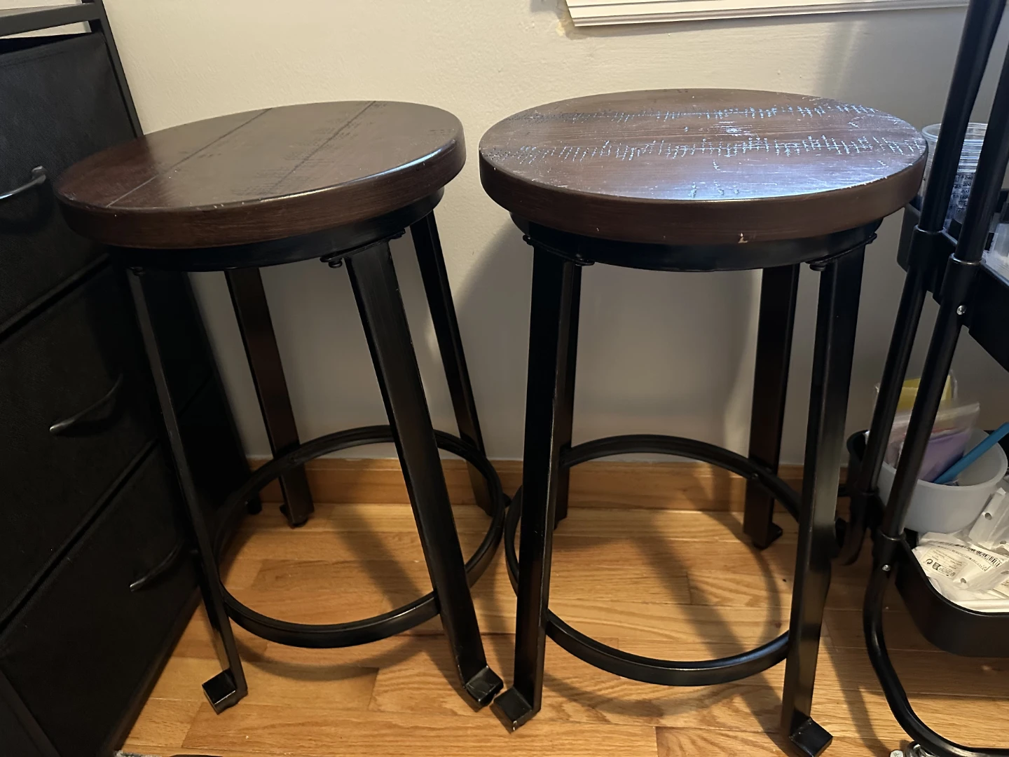Set of 2 Round Wood Top Bar Stools