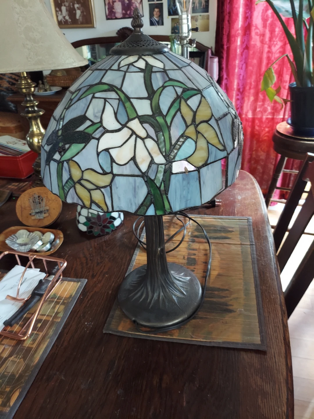 Stained Glass Table Lamp - photo 2