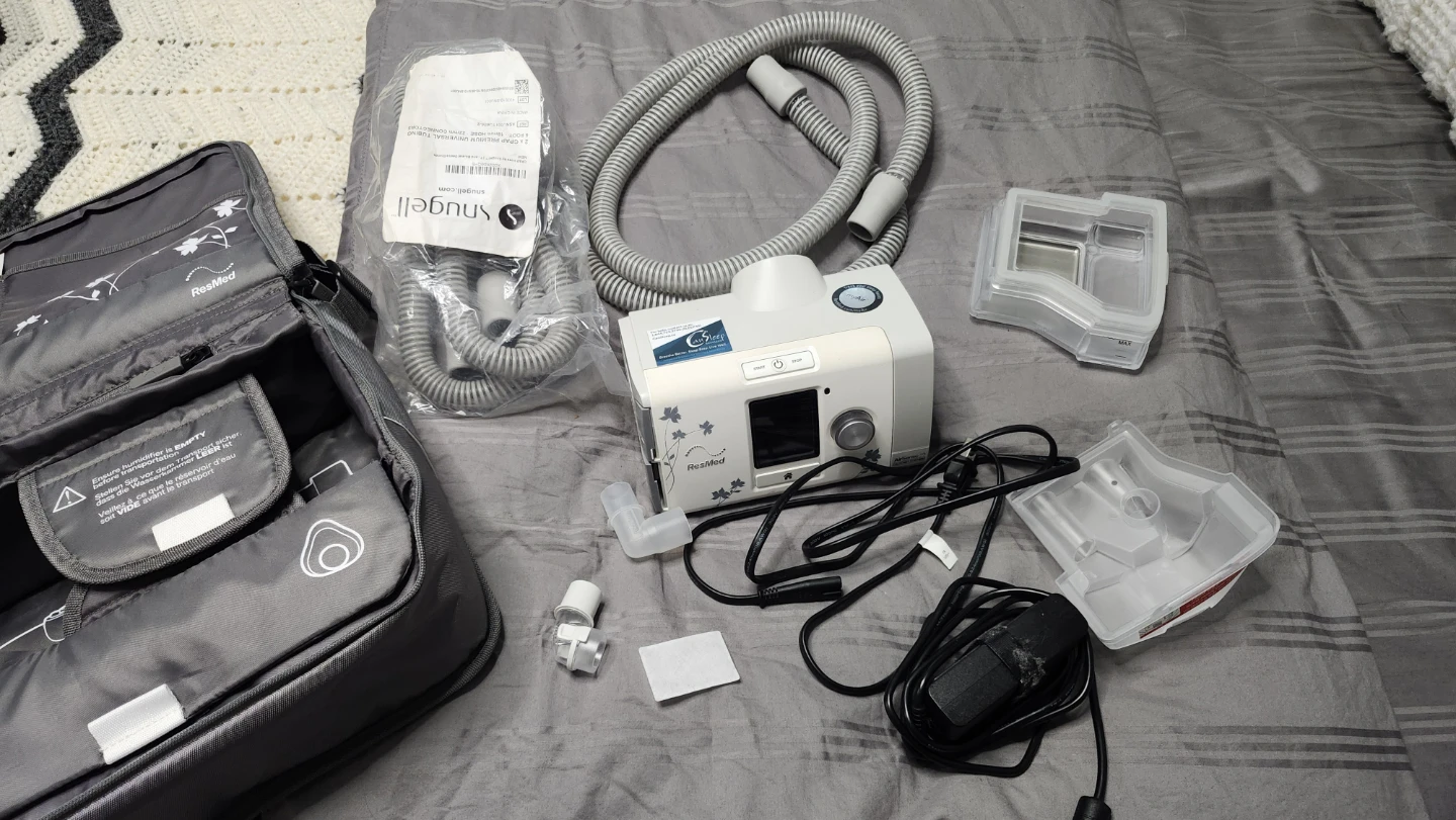 ResMed AirSense 10 CPAP Machine with Humidifier and Tubing - photo 3