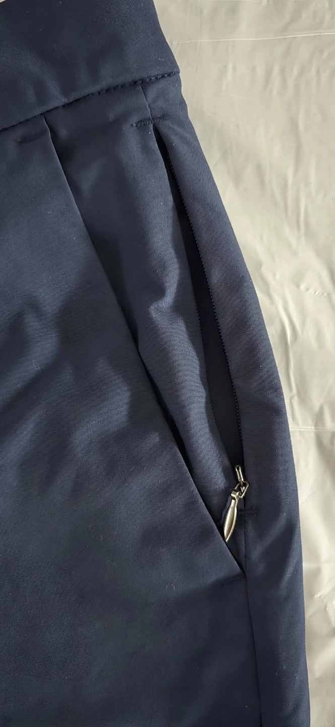 UNTUCKit Navy Cargo Pants