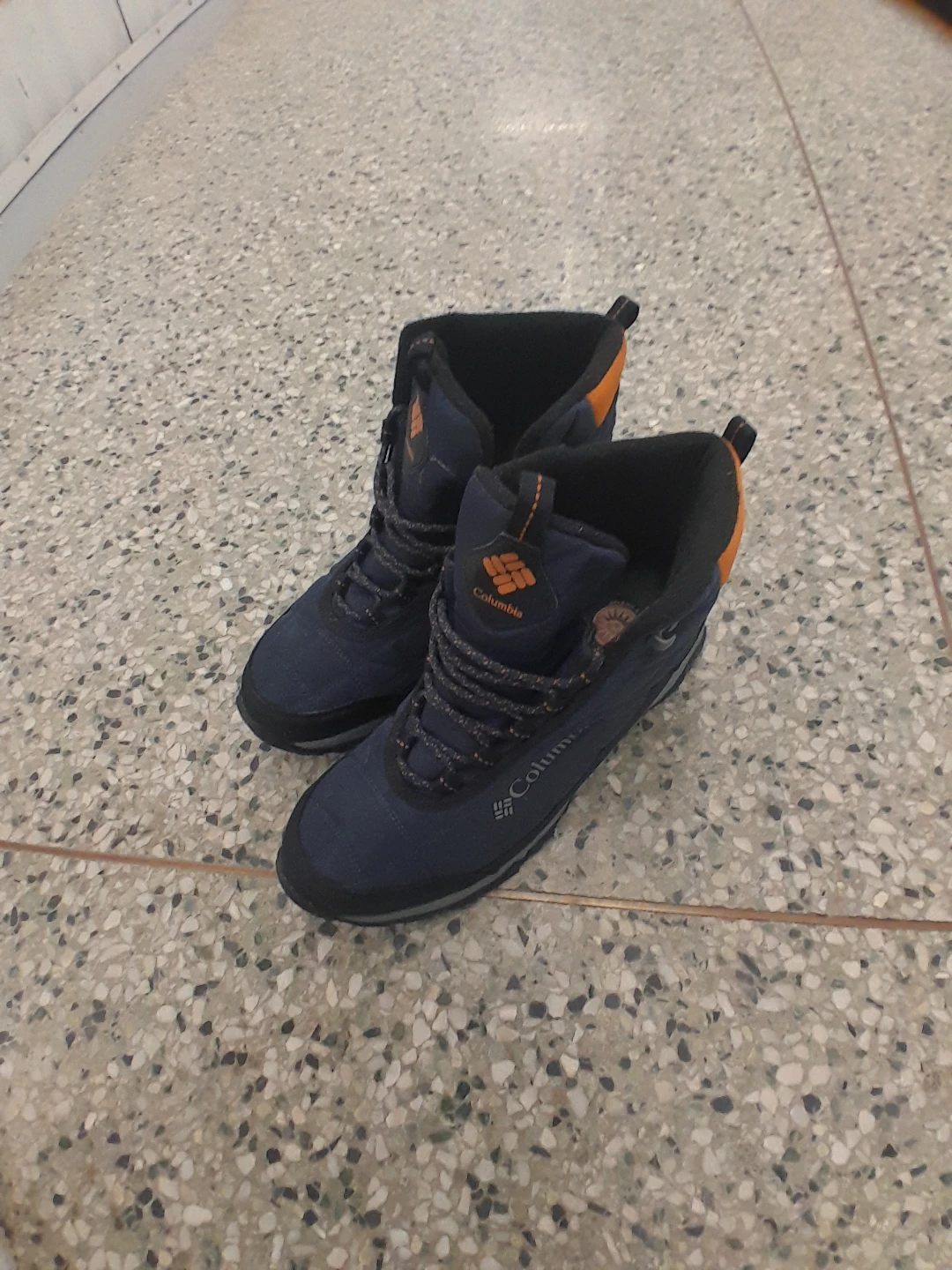 Columbia All Season Boots Men's Size 9 - photo 2