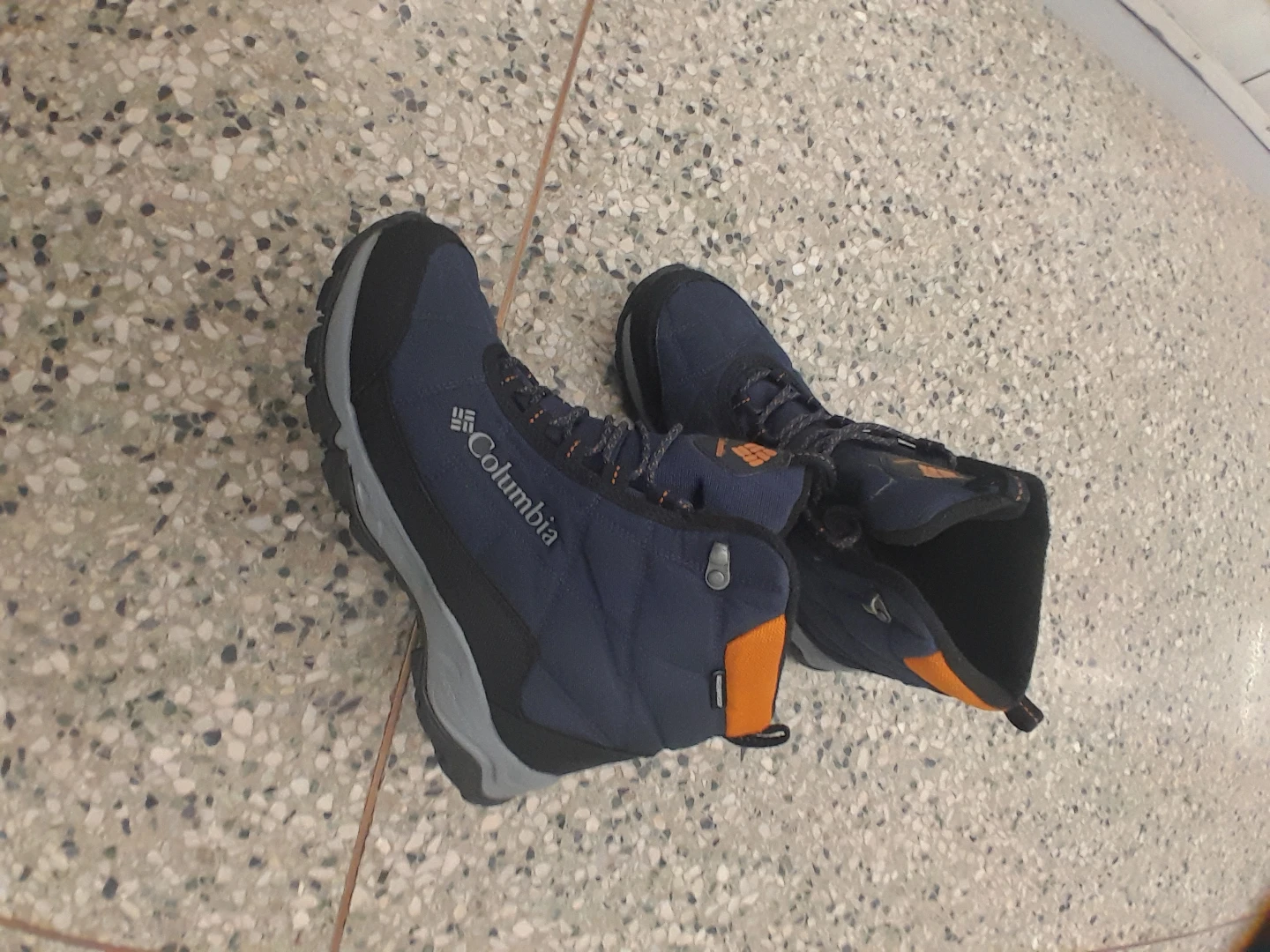 Columbia All Season Boots Men's Size 9 - photo 3