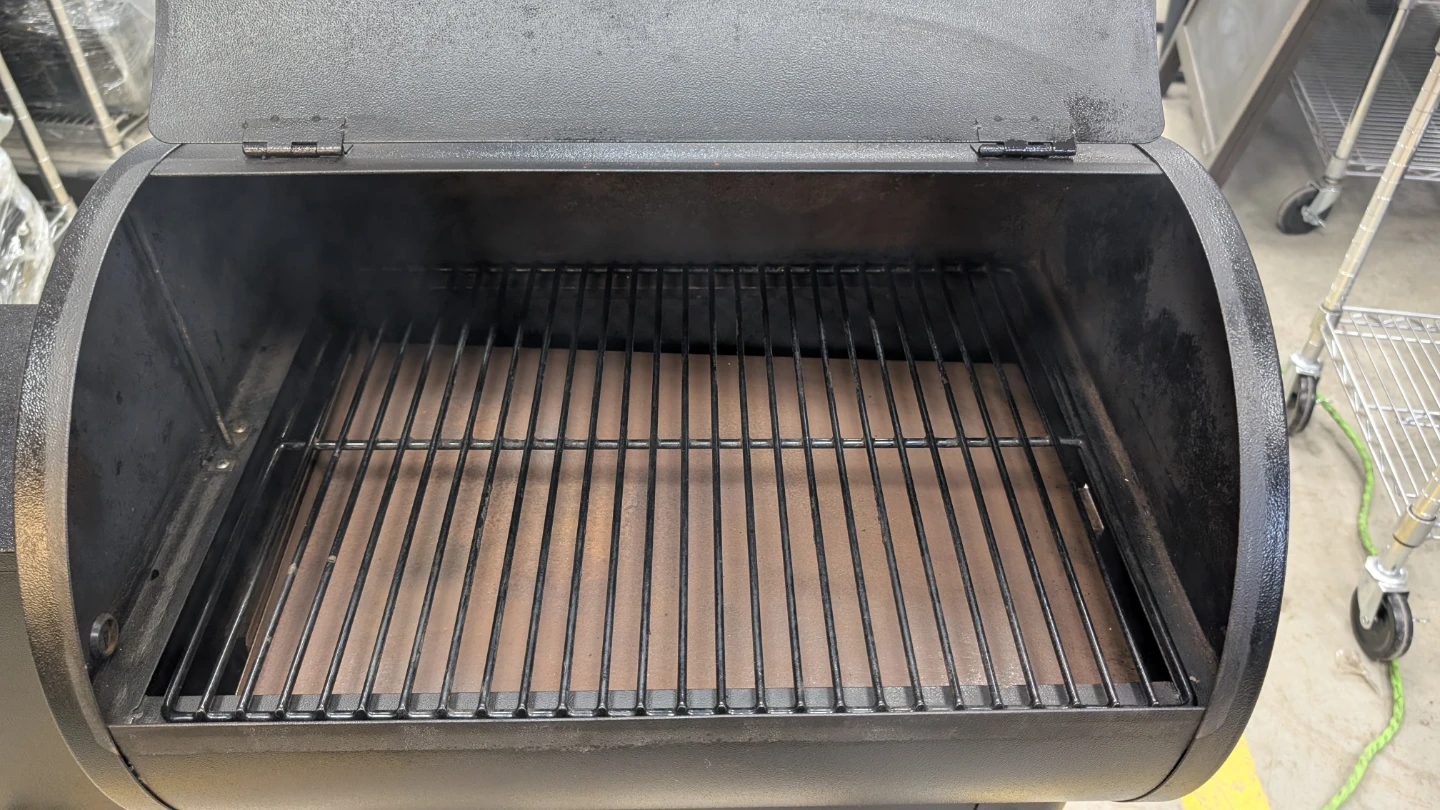 Traeger Black Pellet Grill - photo 4