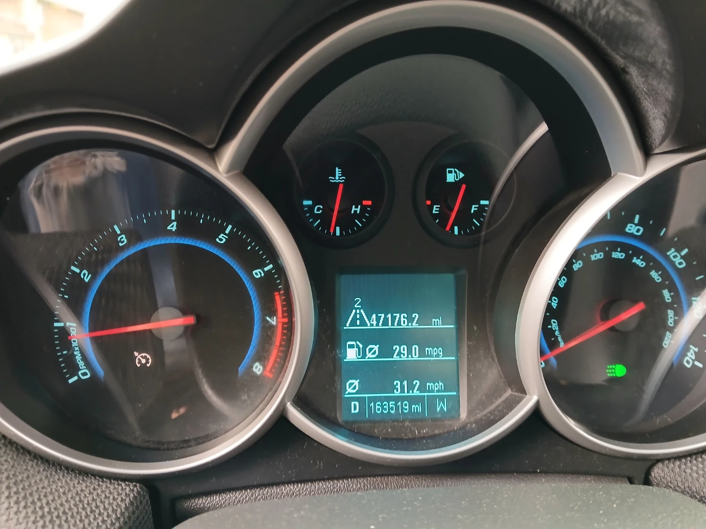 2012 Chevrolet Cruze LT Sedan - photo 2