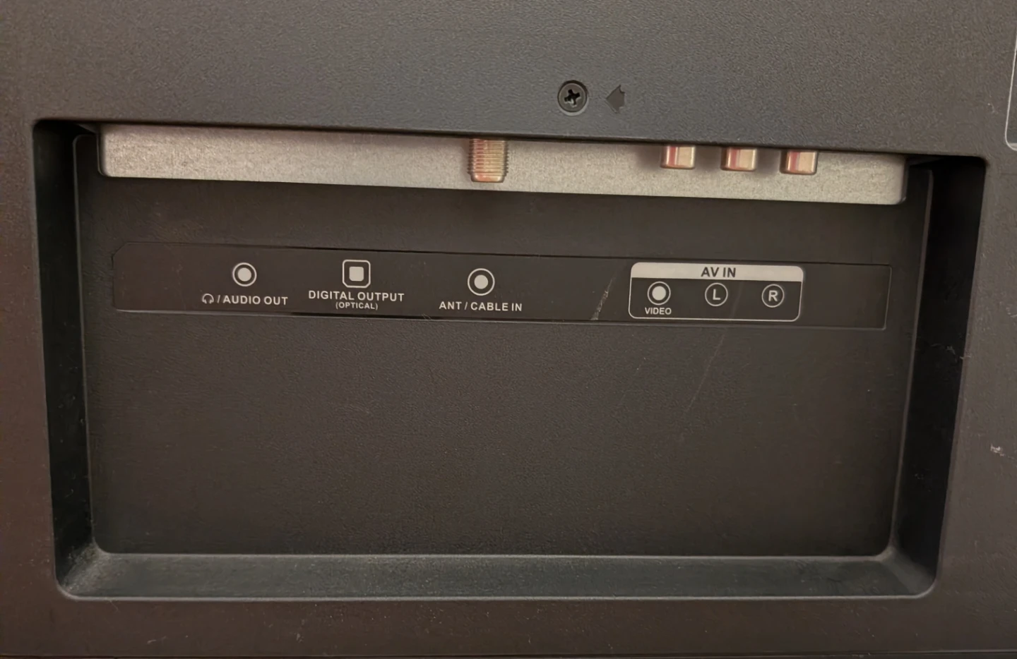 Insignia TV 40" NS-40D510NA17 - photo 4
