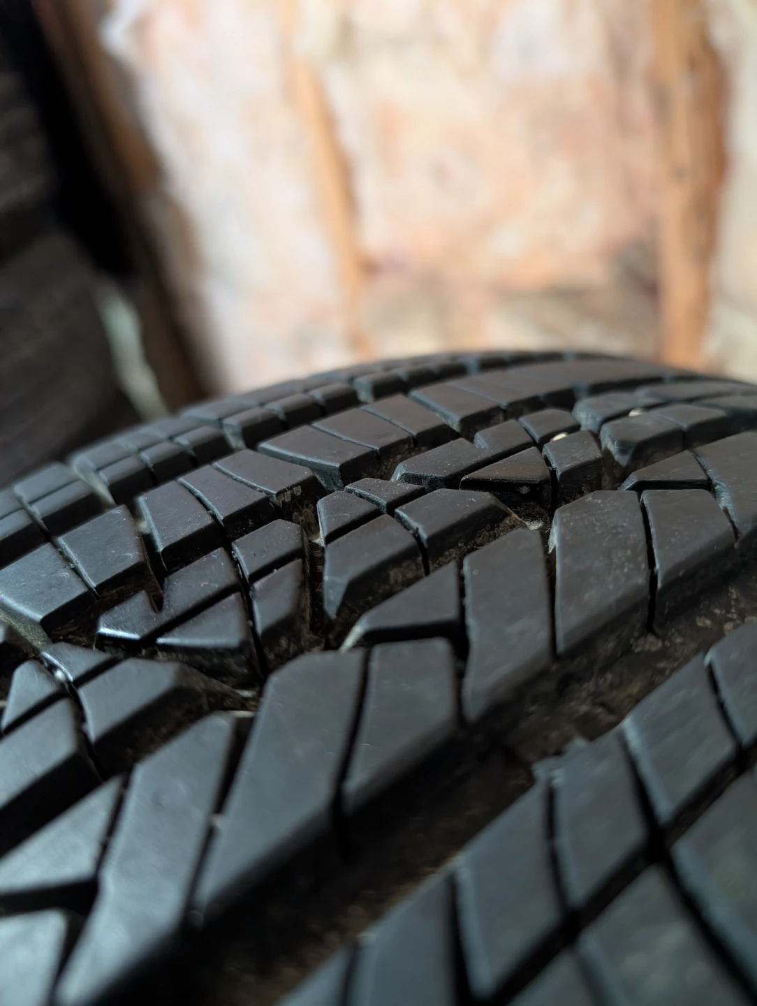 (3)-185/60R15 Motomaster SE3 All Season Tires - photo 2