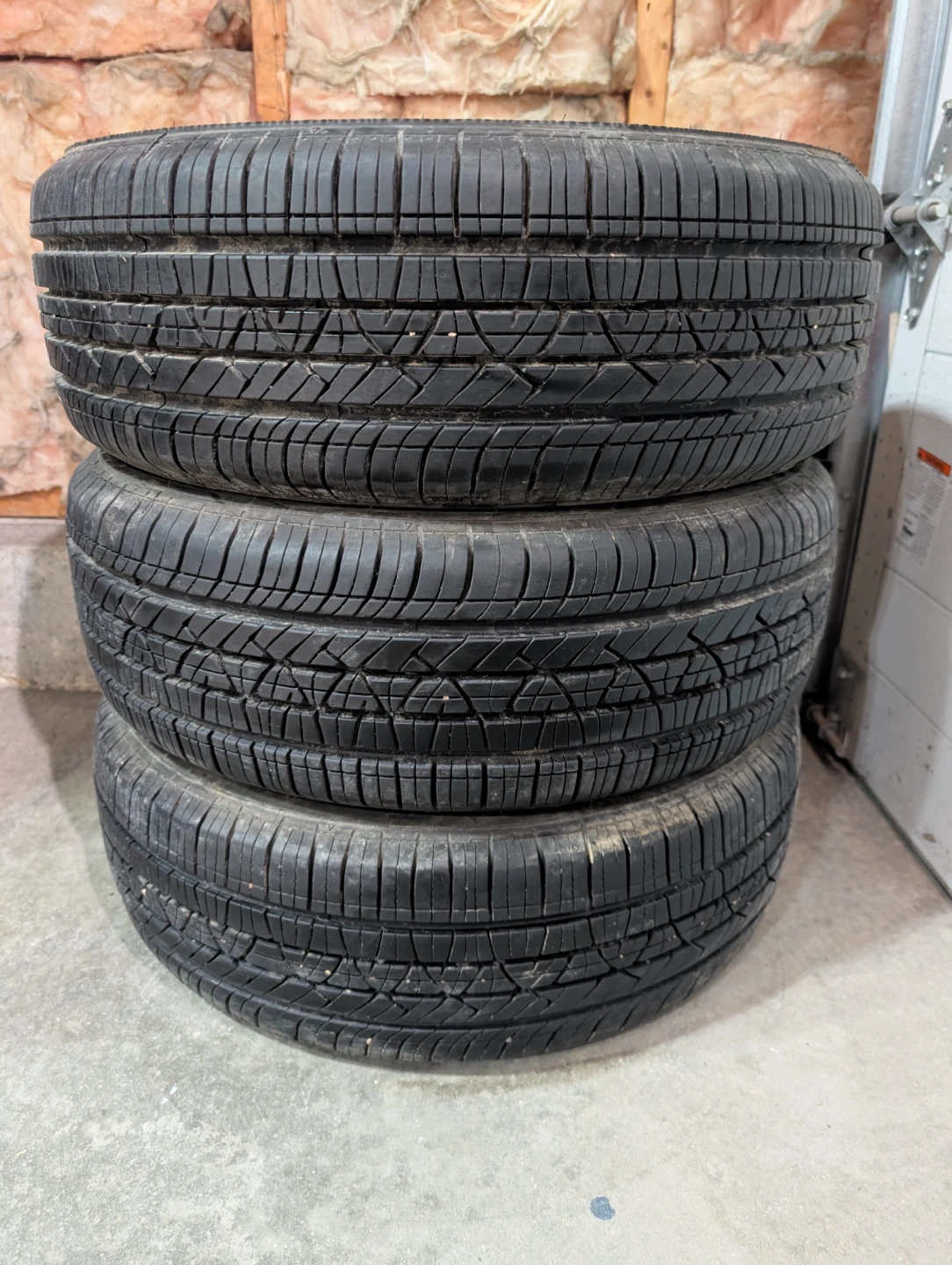 (3)-185/60R15 Motomaster SE3 All Season Tires - photo 5