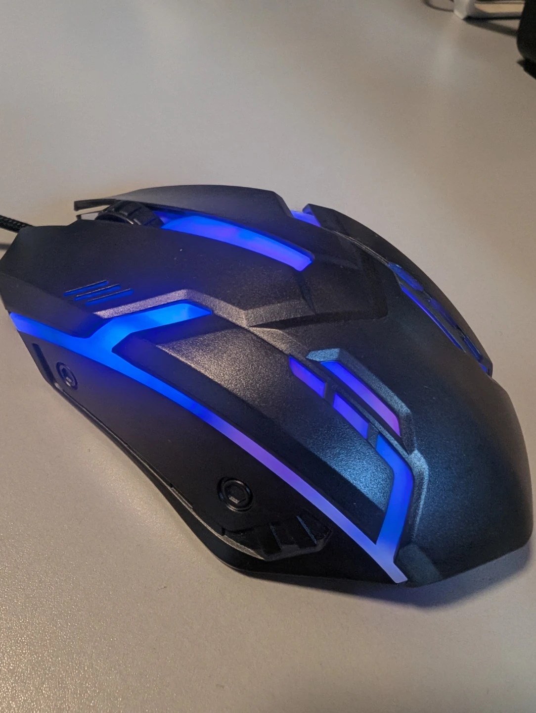 Optical Gaming Mouse with braided USB cable and RGB Lighting - photo 4