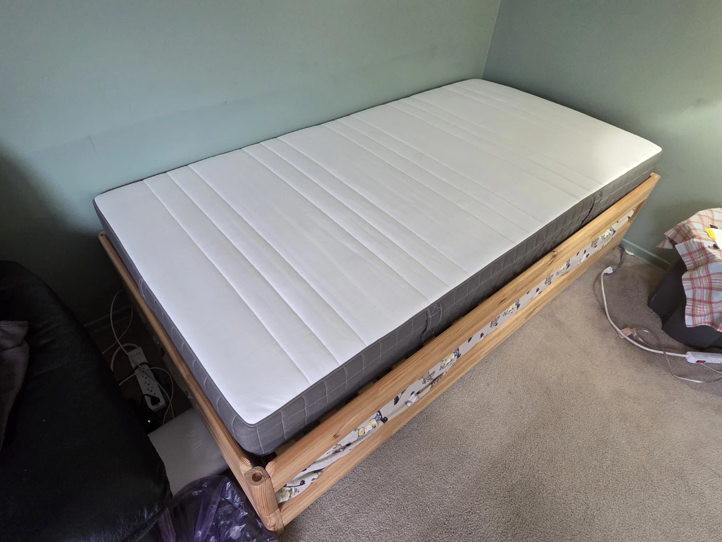 Two Identical Firm Mattress Low Single Beds - photo 3