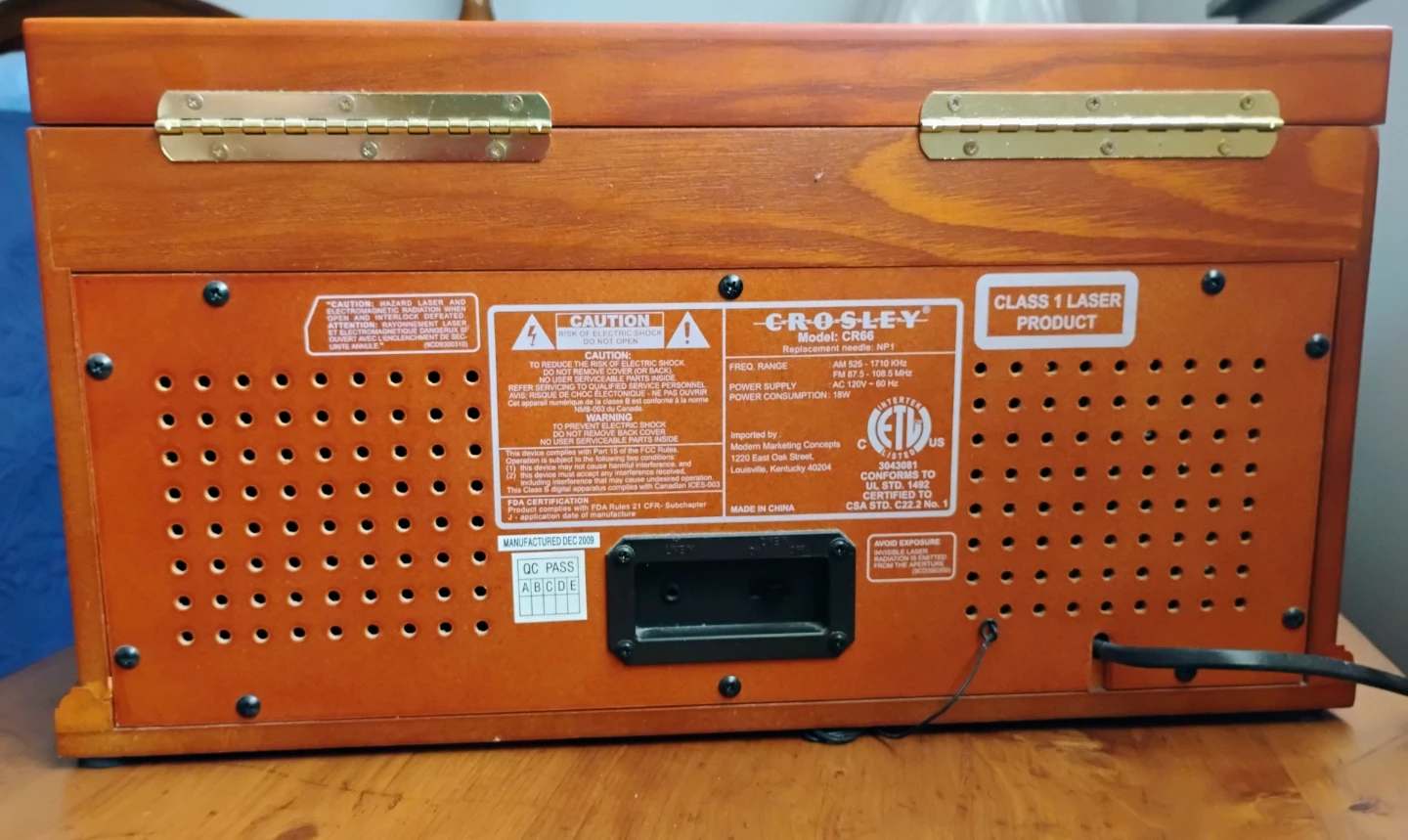 CROSLEY #CR66 AM/FM RADIO, CD & CASSETT PLAYER, TURNTABLE - photo 5