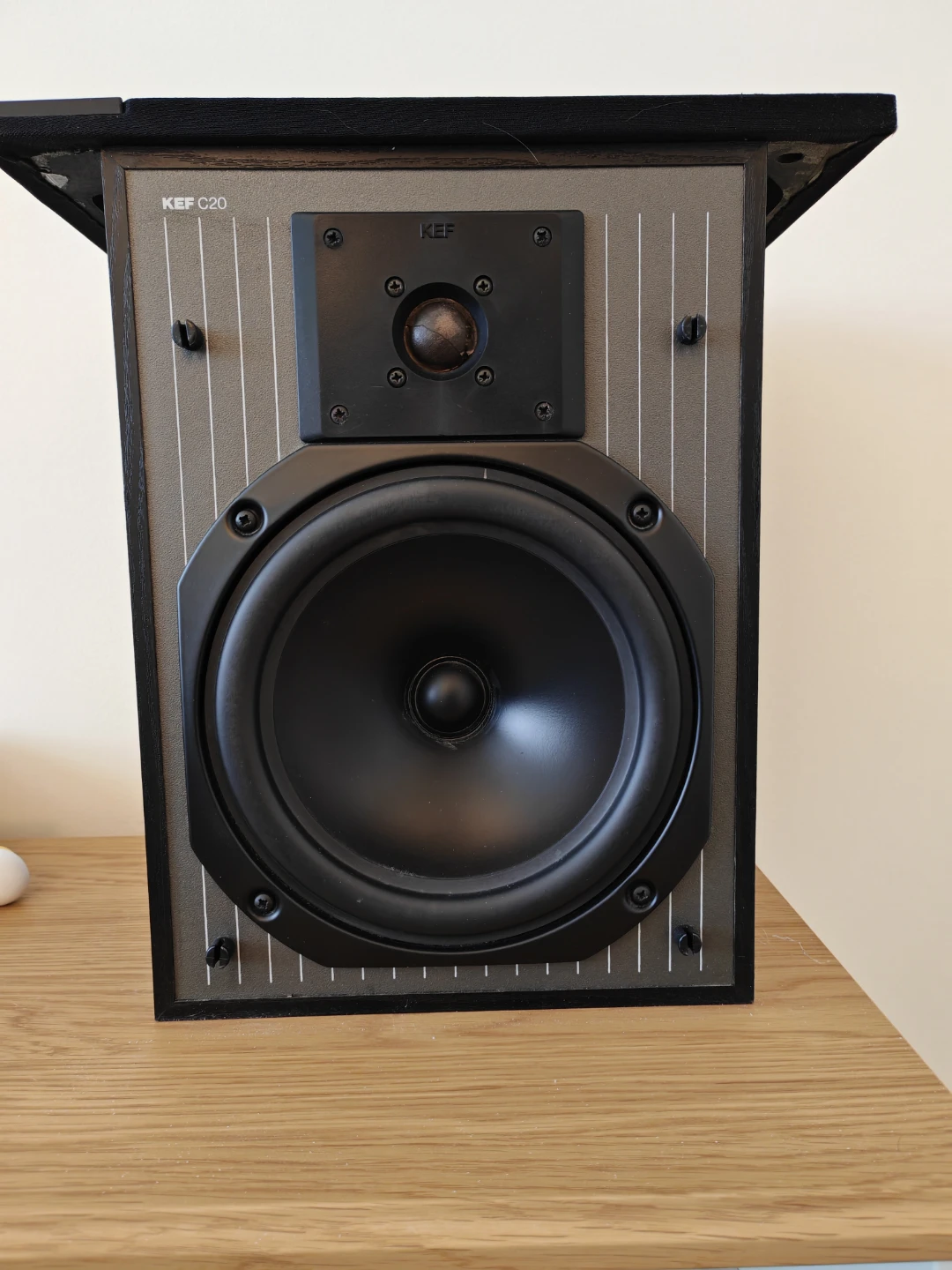 KEF C20 Bookshelf Speakers