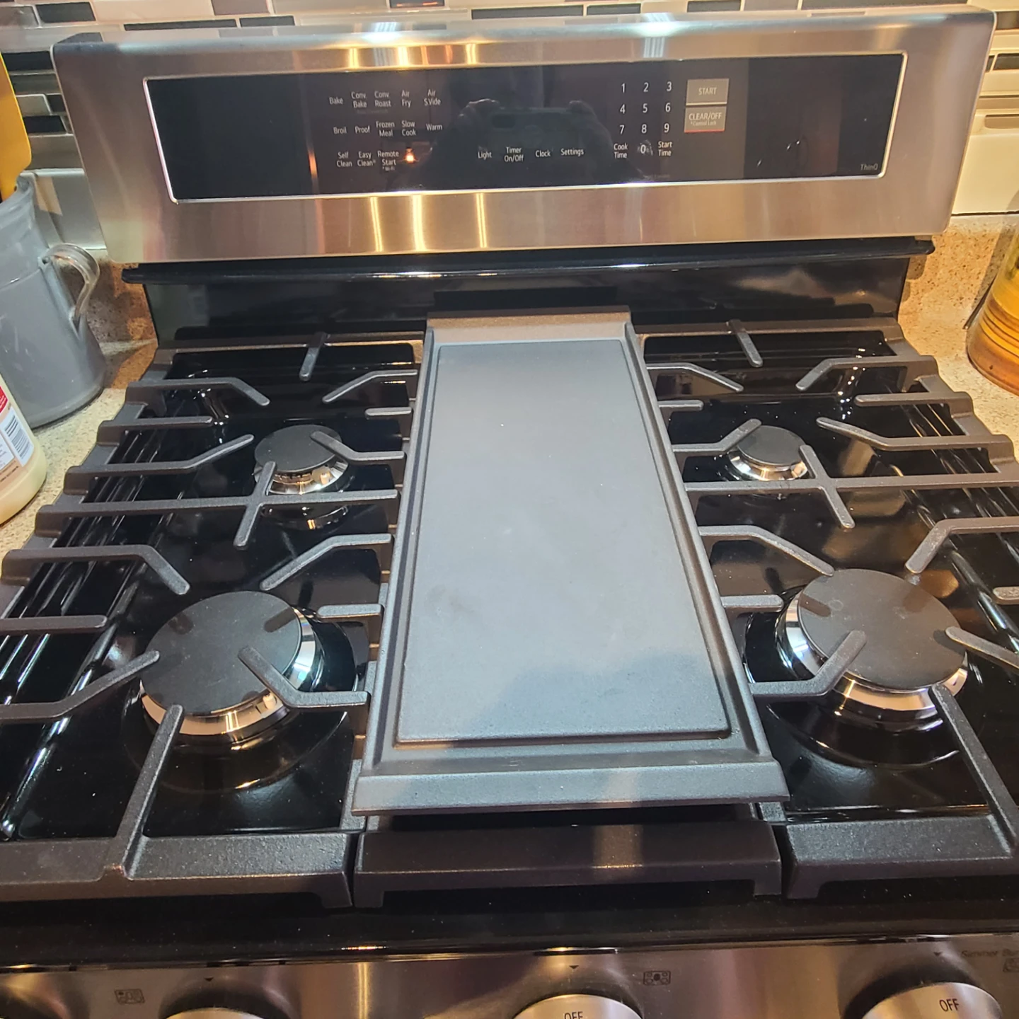 LG Stainless Steel Gas Range with Griddle - photo 3