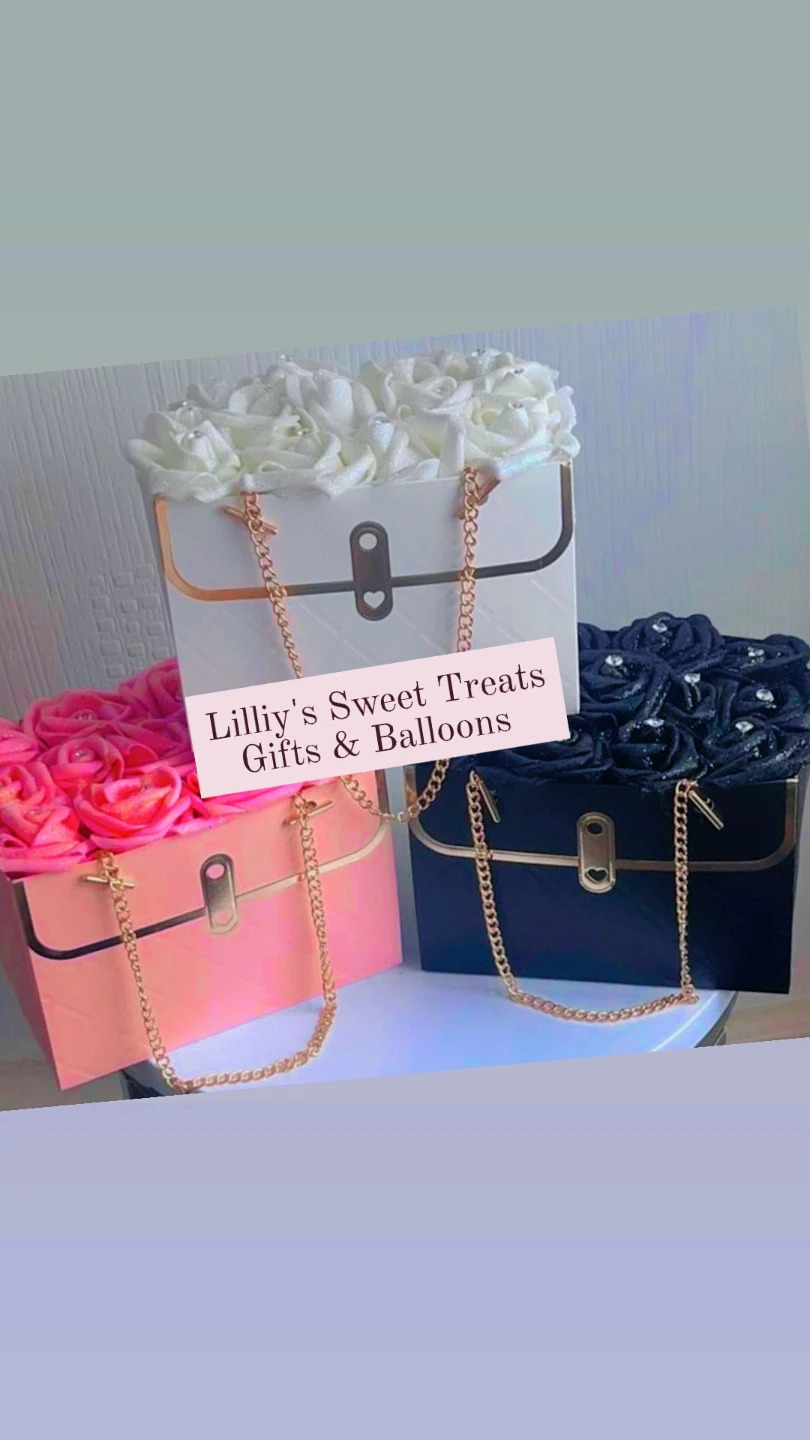 Purse-shaped floral arrangements Pre-order Available