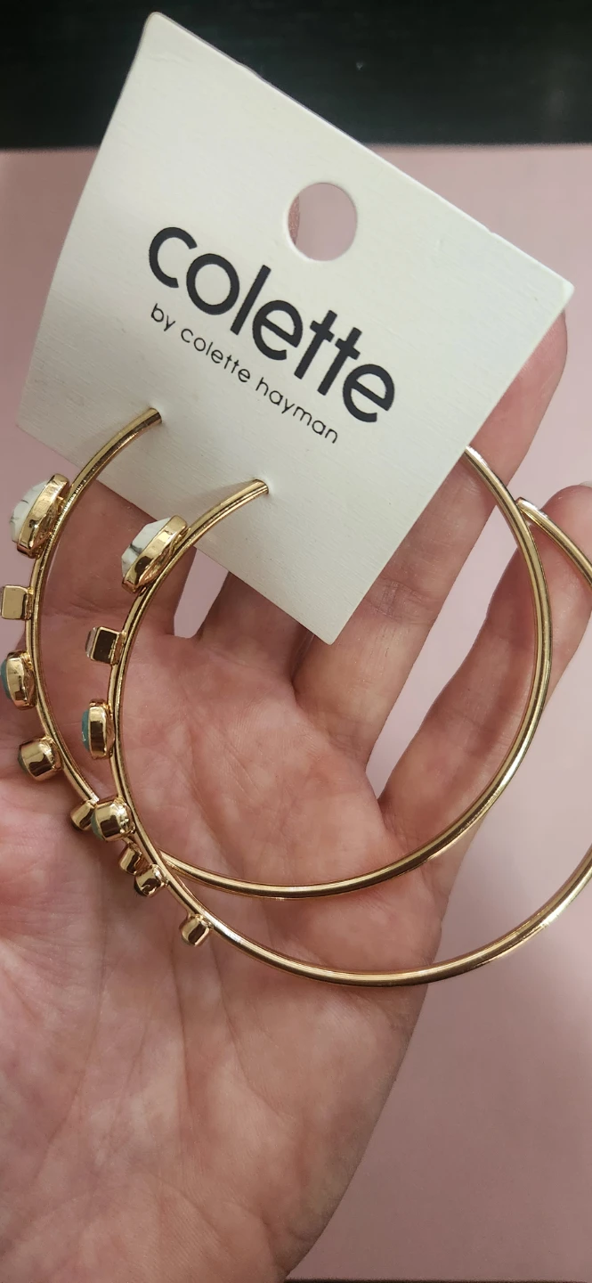# 7 Gold-tone Hoops Earrings