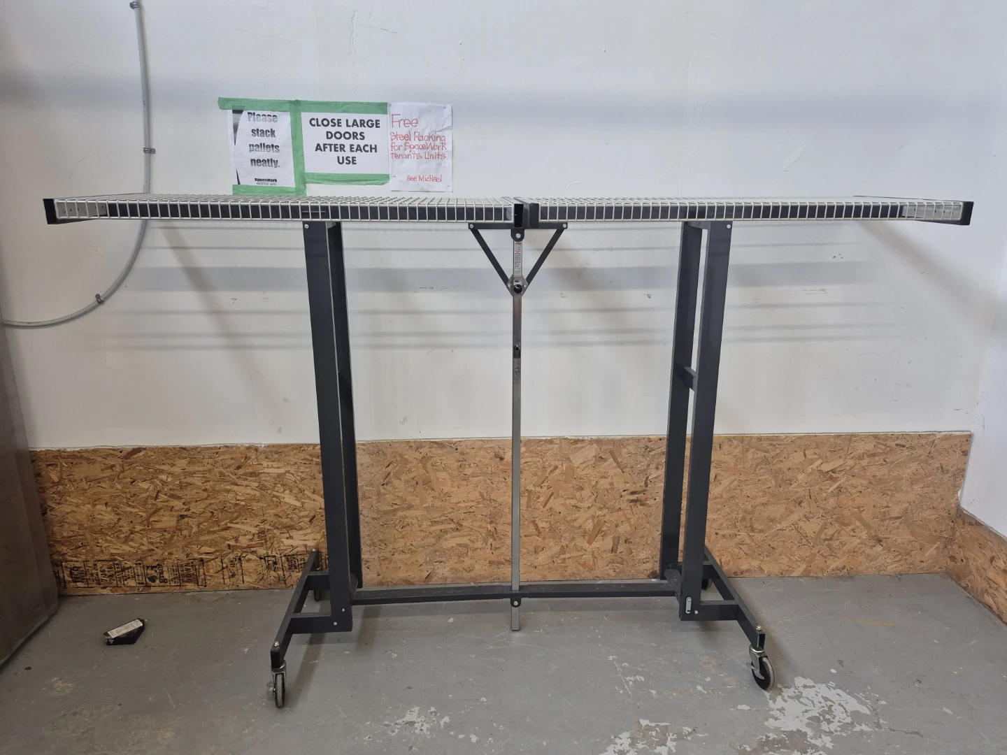 Portable garment Rack on Wheels