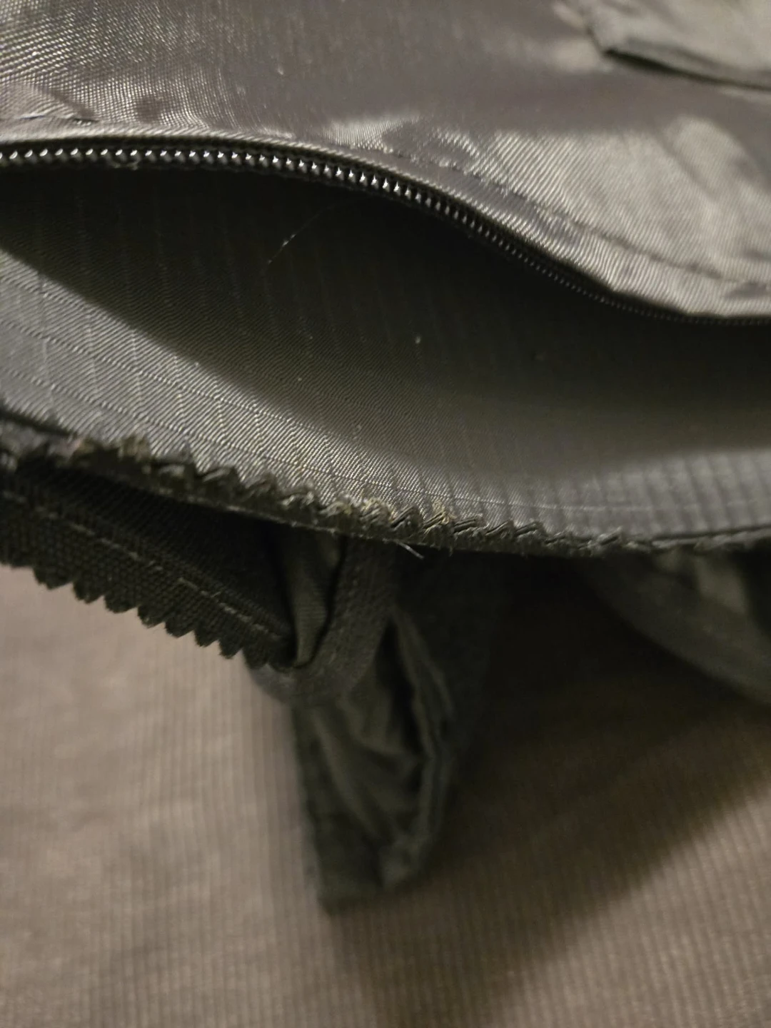 Black Tactical Vest - Size L/G - photo 4