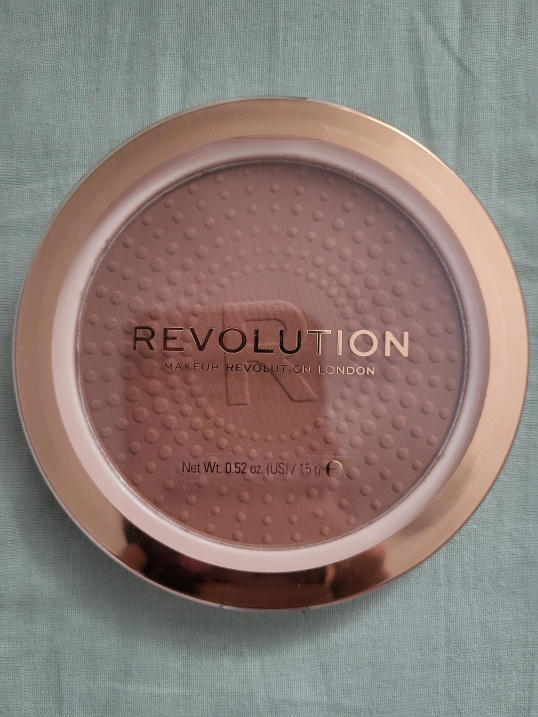 Revolution bronzer