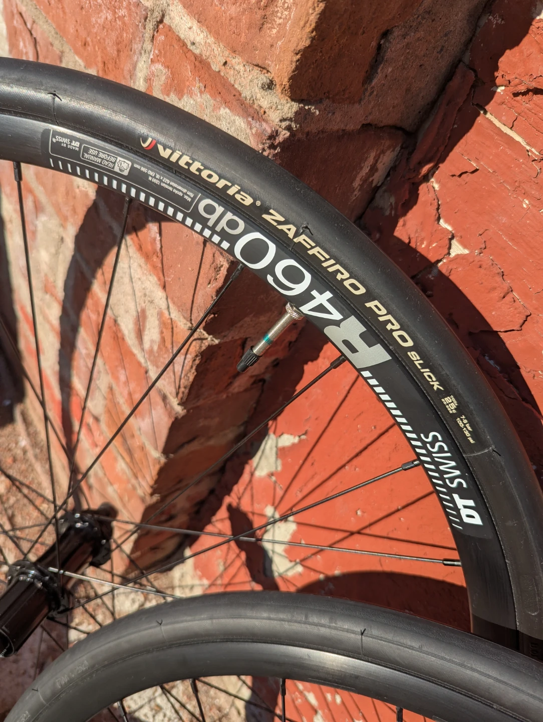 DT Swiss R460 db Wheelset with Vittoria Zaffiro Pro Tires - photo 2