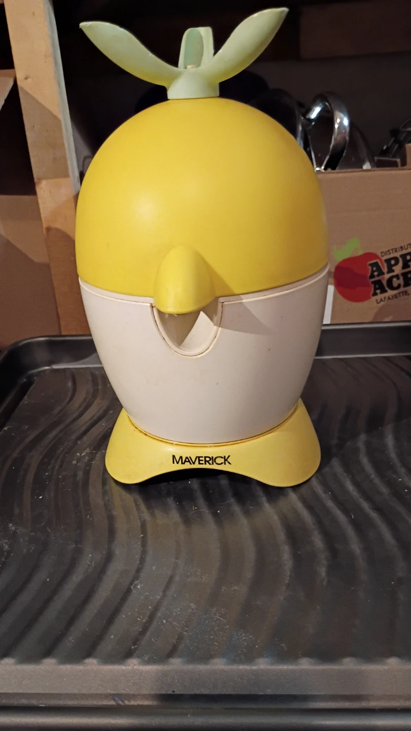 Maverick Electric Citrus Juicer - photo 2
