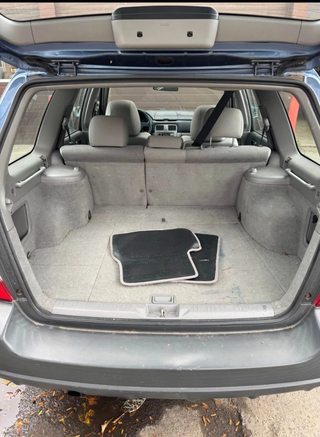 Car - photo 4