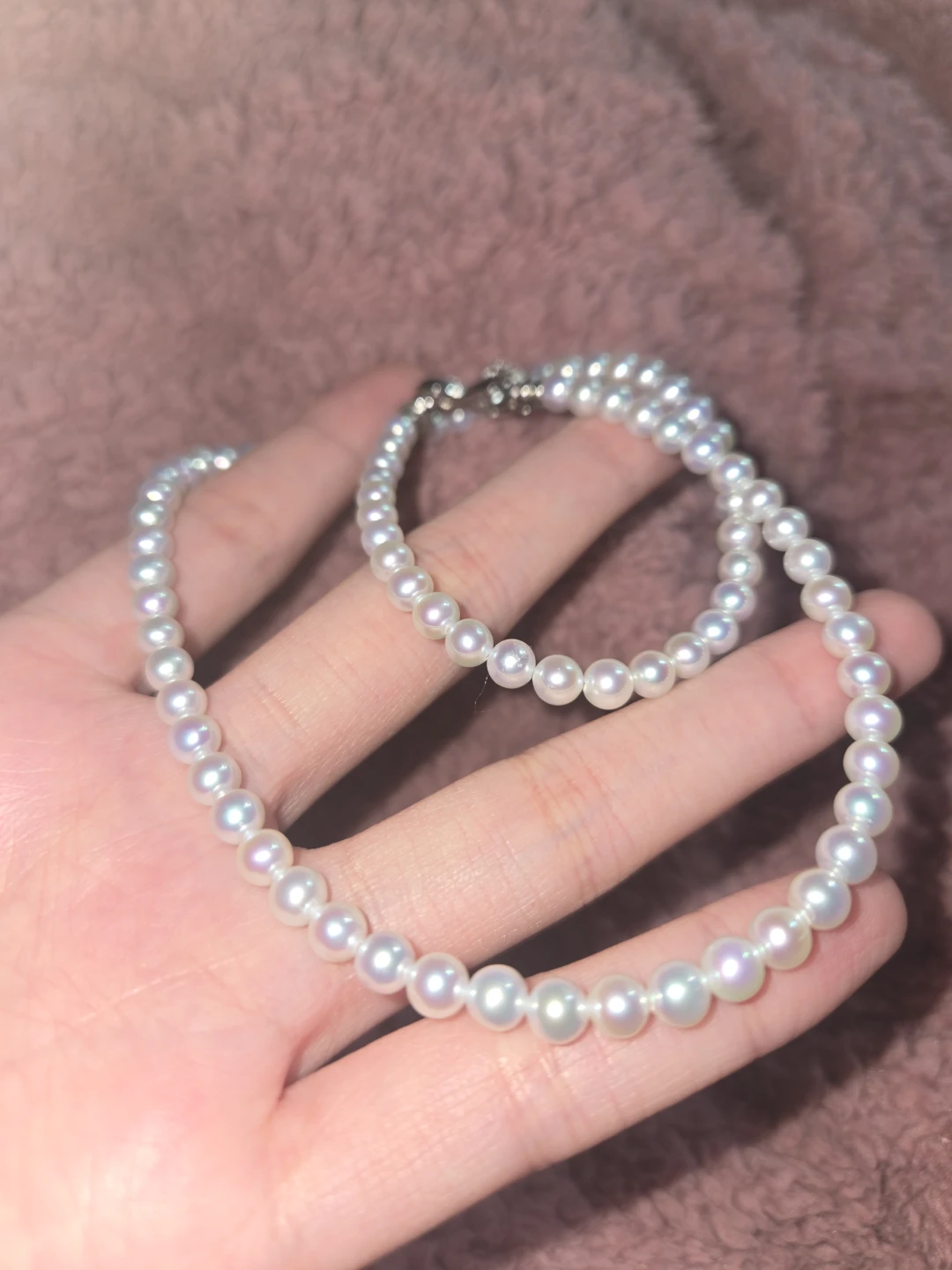 Real Fresh Pearl Necklace with Infinity Clasp - photo 4