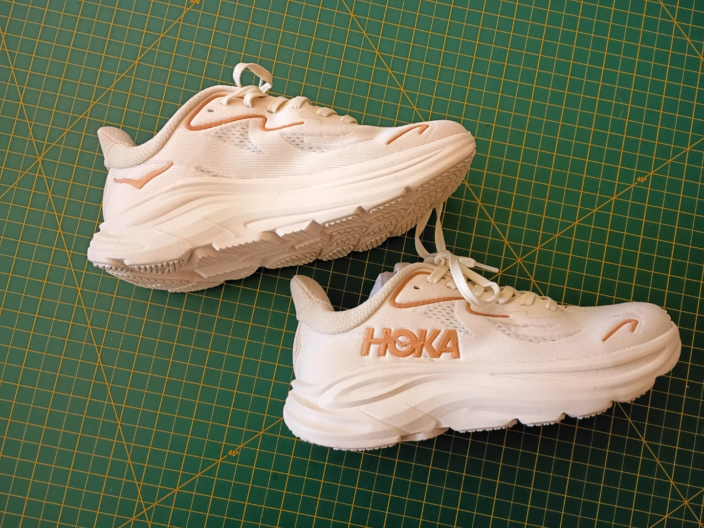 Hoka Clifton 10 Running Shoes
