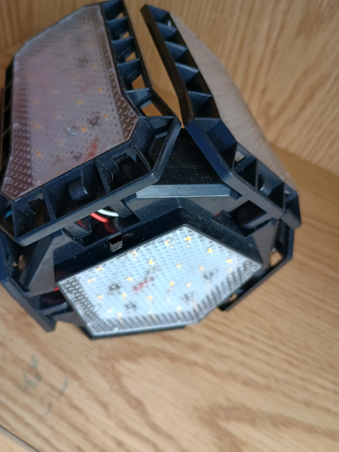 Deformable LED Garage Light - photo 2