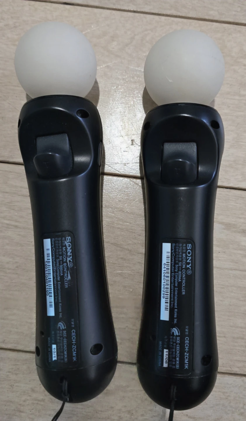 PlayStation Move Motion Controller (CECH-ZCM1K) - PS3 & PS4 PSVR - photo 2