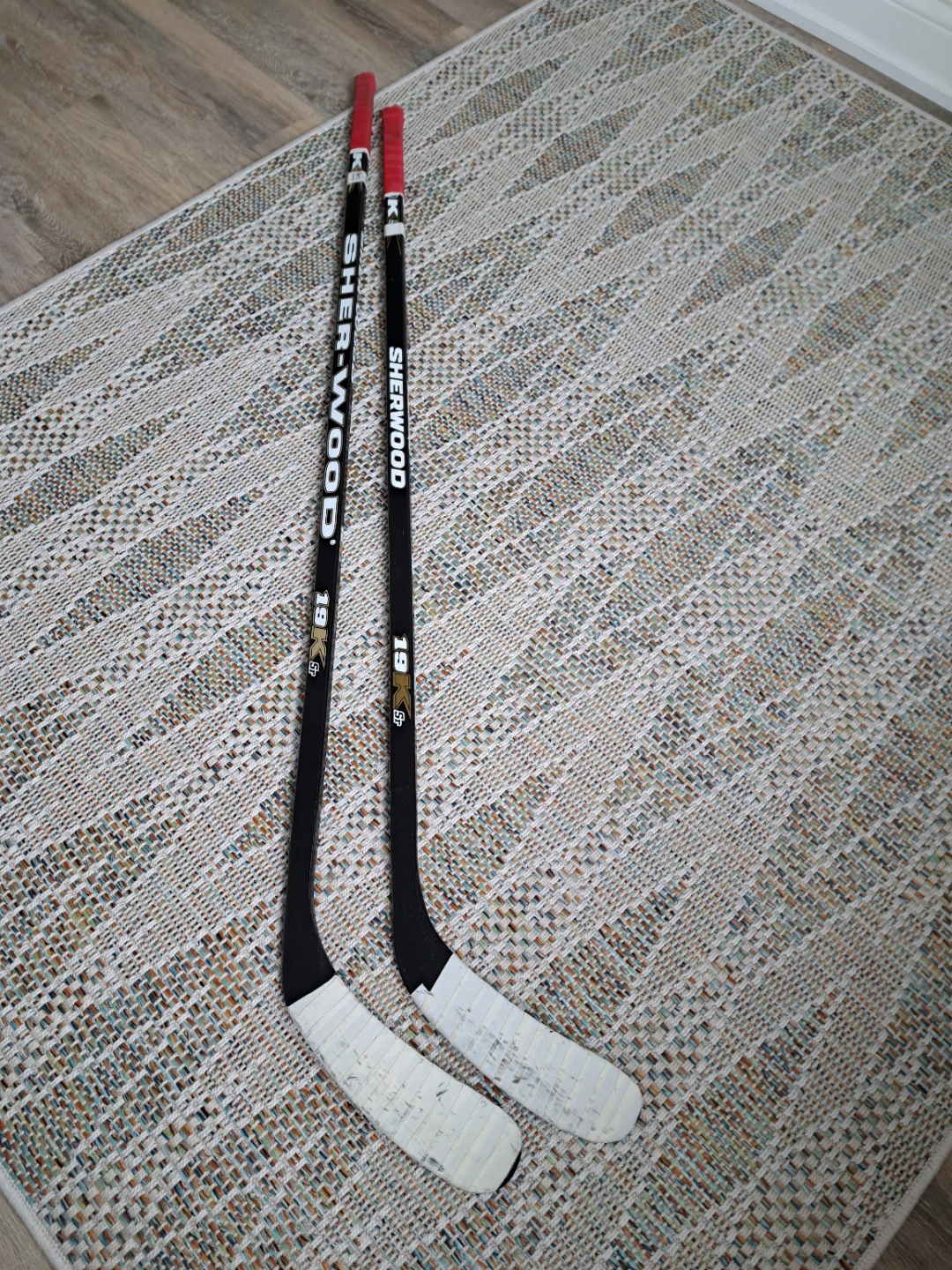 Sherwood 19K Hockey Sticks (Pair) - photo 4