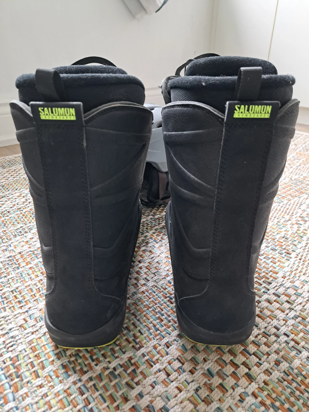 Salomon Snowboard Boots and Silver Helmet - photo 2