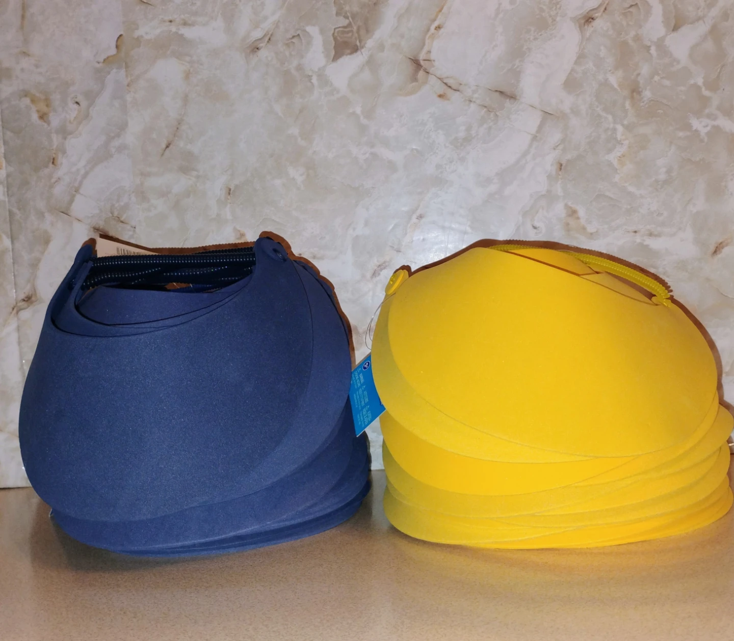 ASSORTMENT OF KID’S FOAM VISORS (116 TOTAL) - photo 2