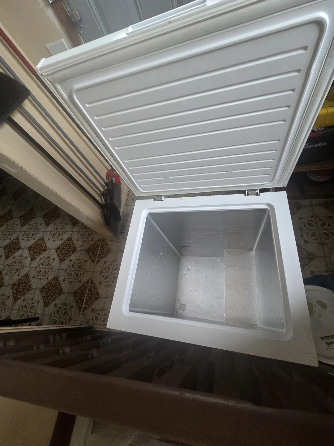 Magic Chef Chest Freezer - photo 5