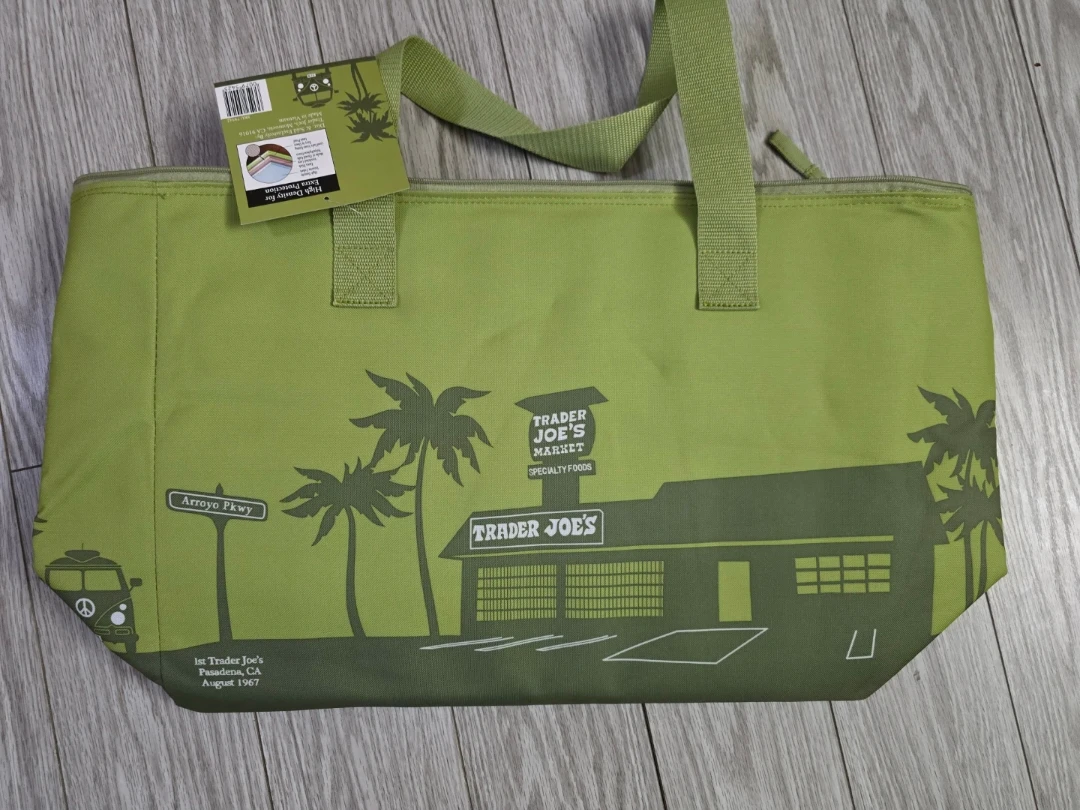 Trader Joe's Cooler Insulated Bag 8 Gallon