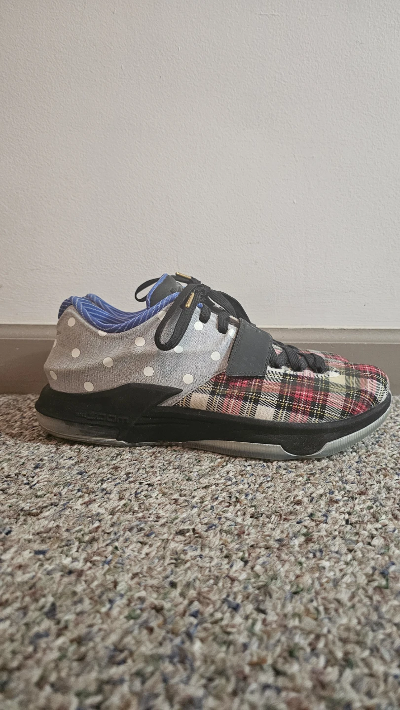 Nike KD 7 Men's Basketball Shoes Size 9.5