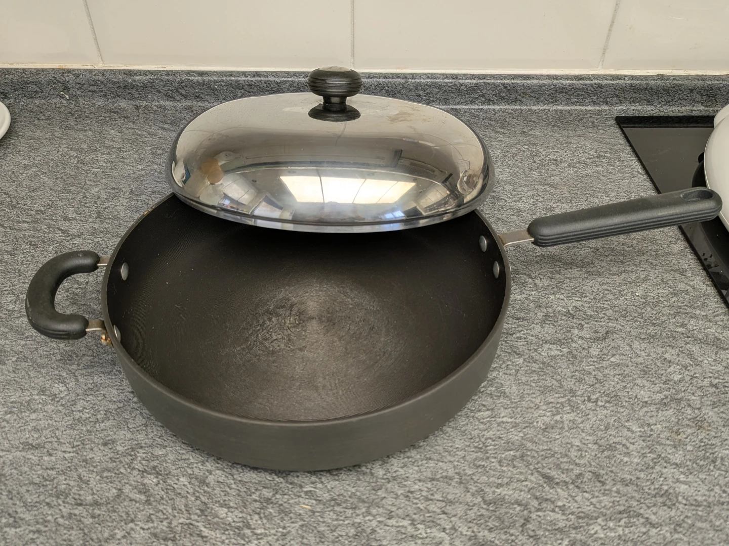 Circulon Hi-Low System Wok with Lid 12"