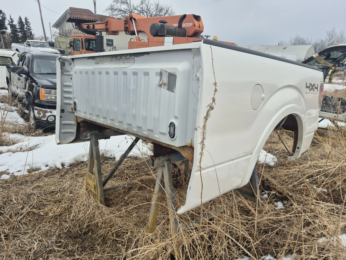 Off White 4x4 Off-Road Truck Bed - photo 2
