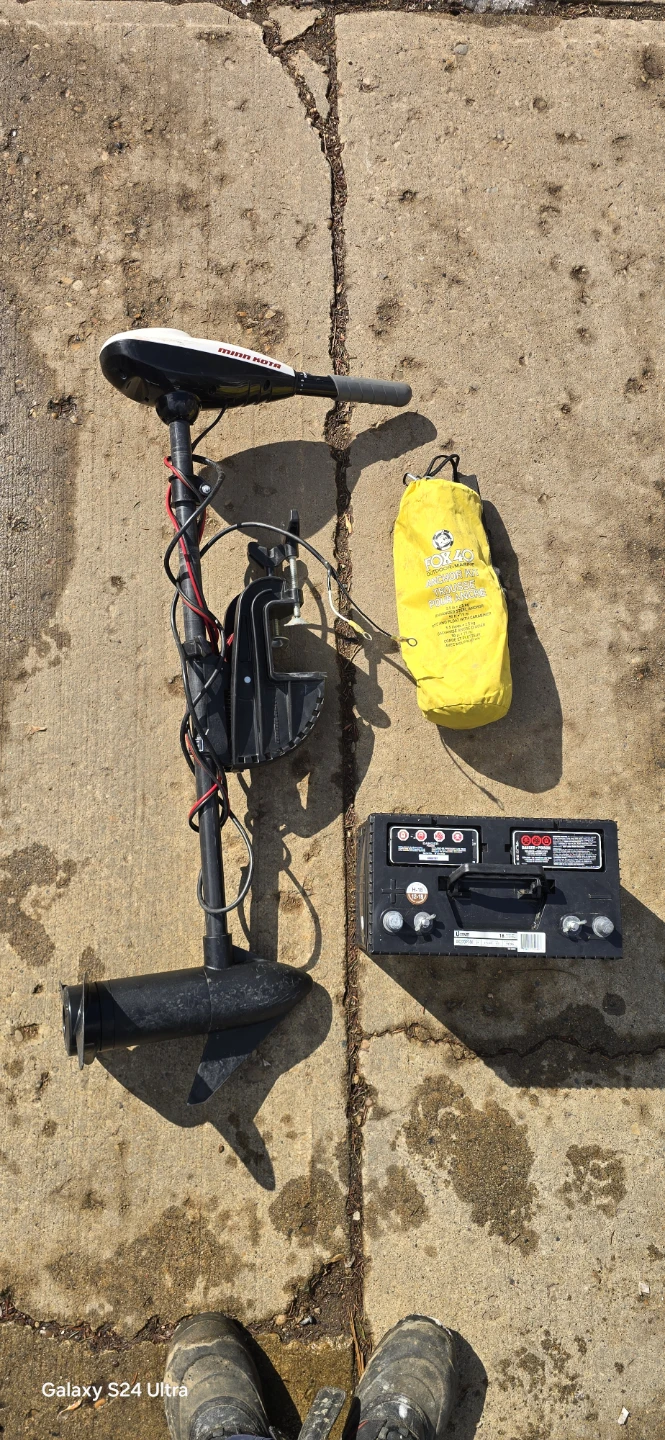 Minn Kota Endura 30 Trolling Motor + Battery + Anchor